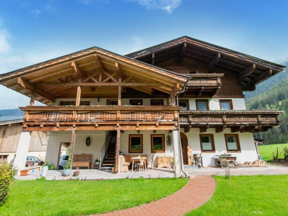 Apartment In Saalfelden Am Steinernen Meer Eksteriør bilde